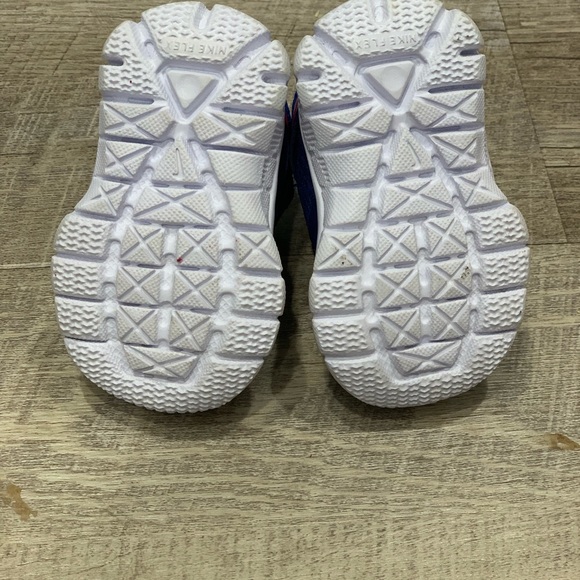 Infant Nike Trainers like new! - Picture 4 of 5